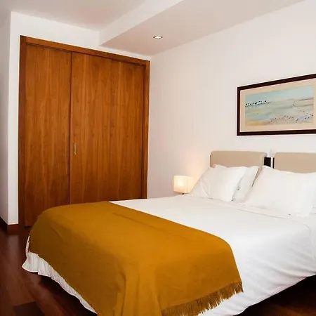 Stunning 2 Bedroom Apartment 500M To Luz Beach Exterior photo