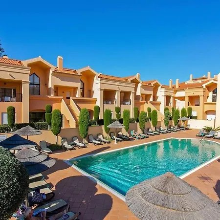 Stunning 2 Bedroom Apartment 500M To Luz Beach Exterior photo