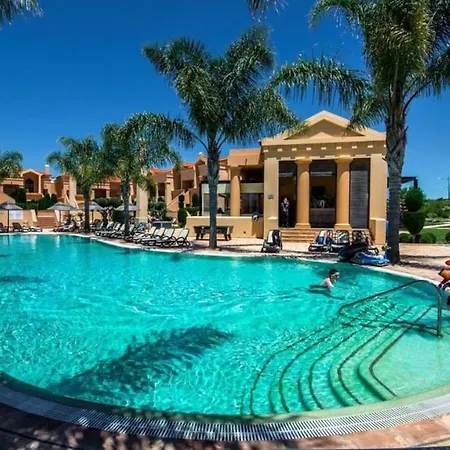 Stunning 2 Bedroom Apartment 500M To Luz Beach Exterior photo