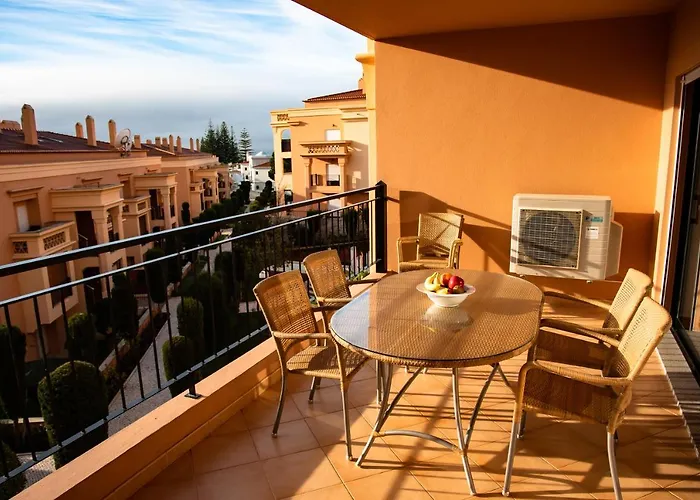 Stunning 2 Bedroom Apartment 500M To Luz Beach